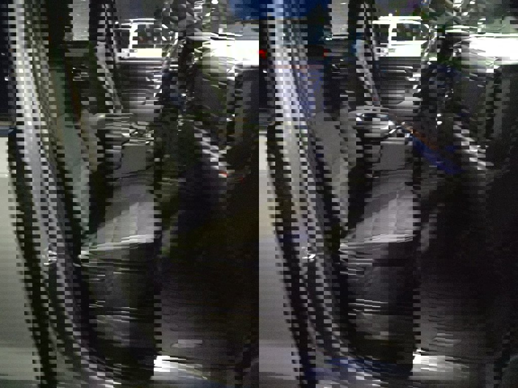 Used 2024 GMC Sierra 1500 Elevation image 31