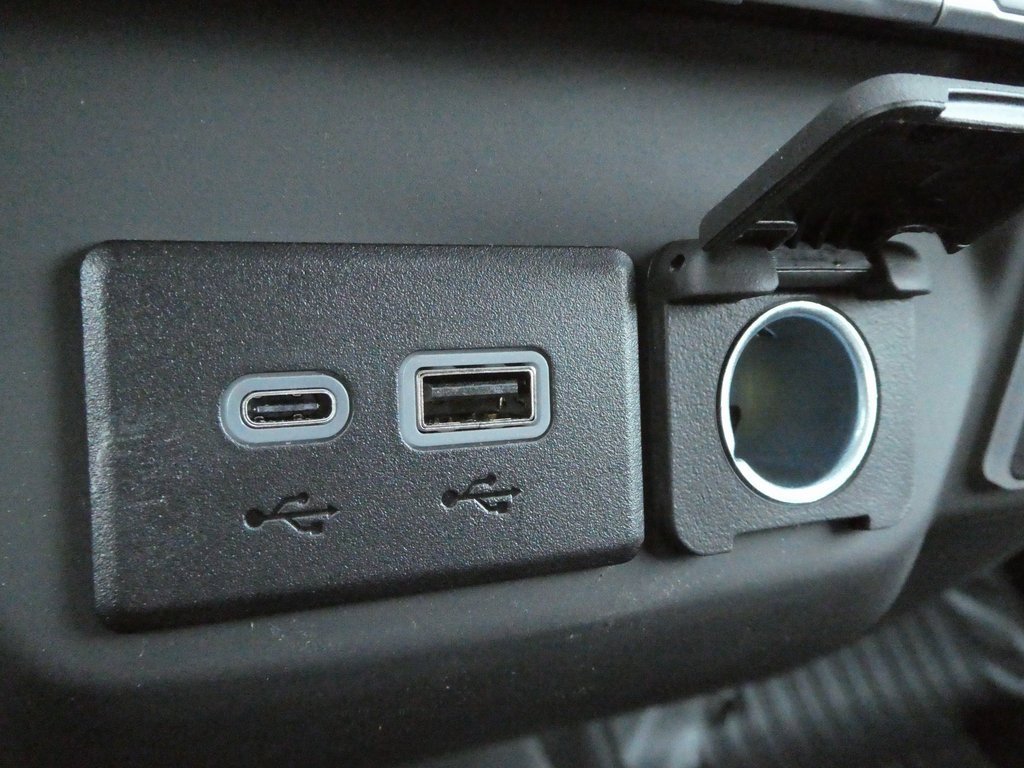 New 2024 GMC Sierra 2500 Pro w/ Convenience Package image 15