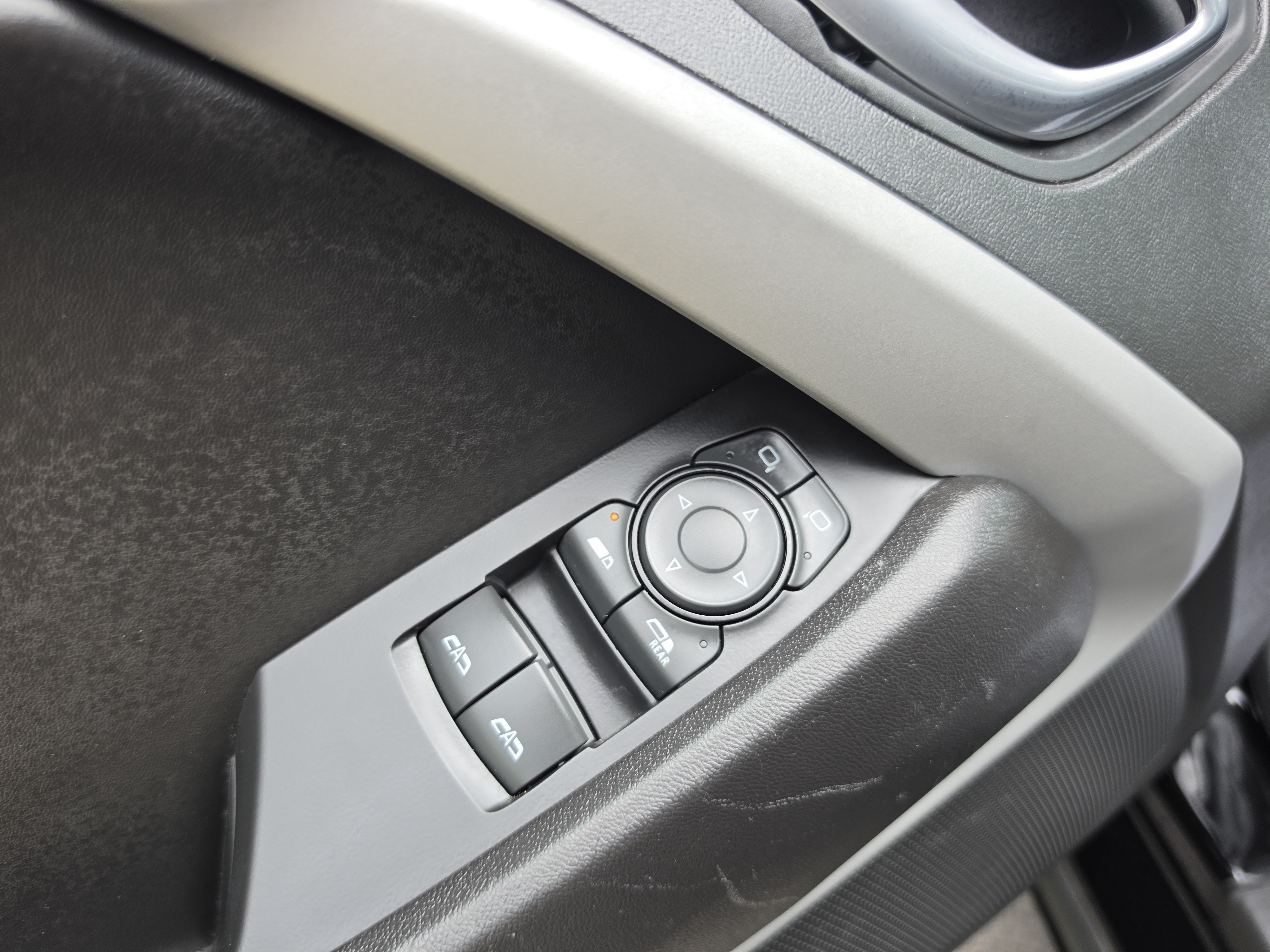 Used 2018 Chevrolet Camaro SS RWD image 21