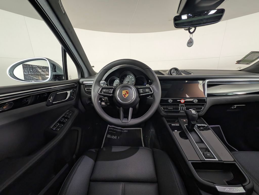 New 2026 Porsche Macan image 21