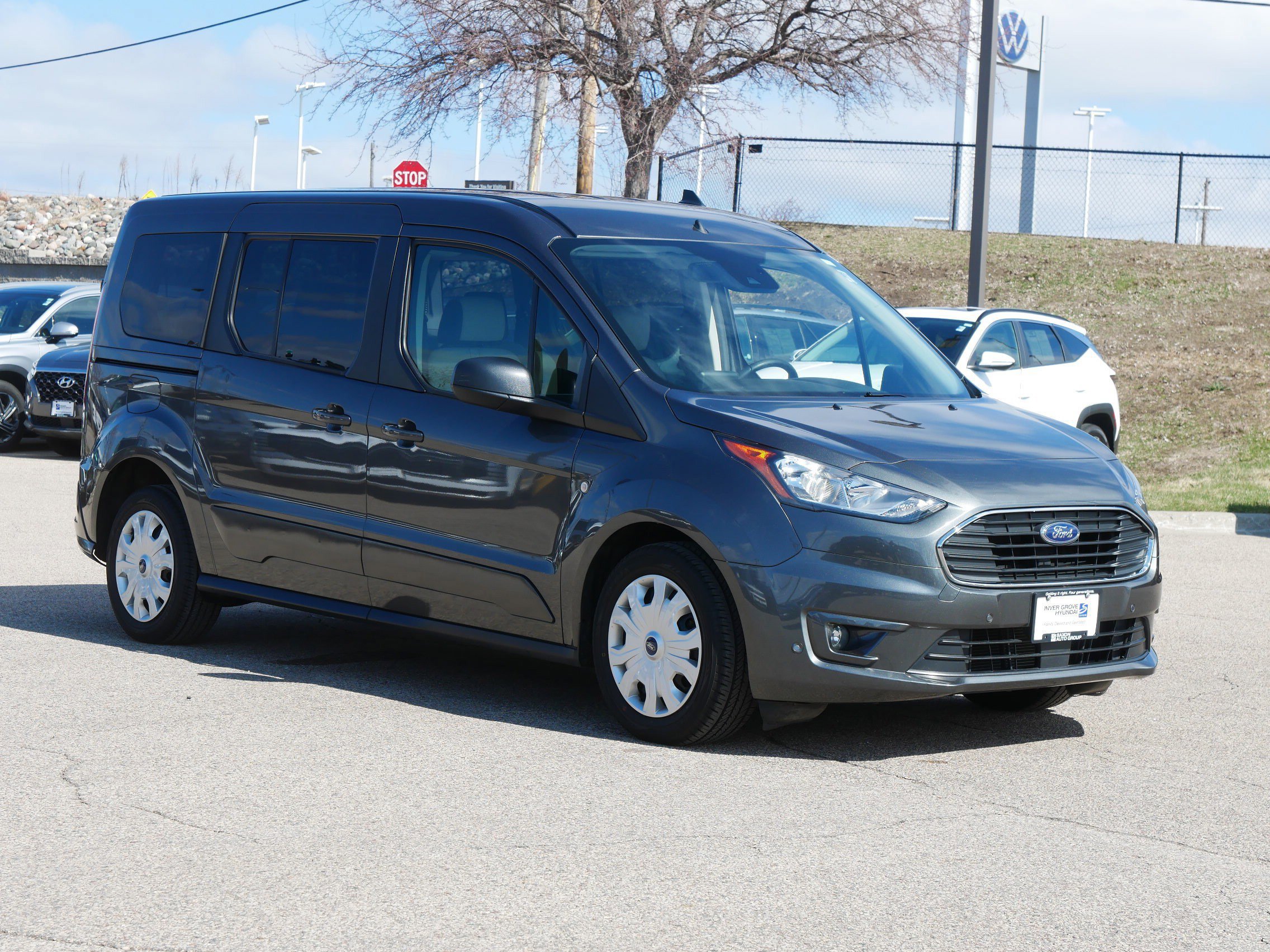 Used 2022 Ford Transit Connect XLT FWD image 4