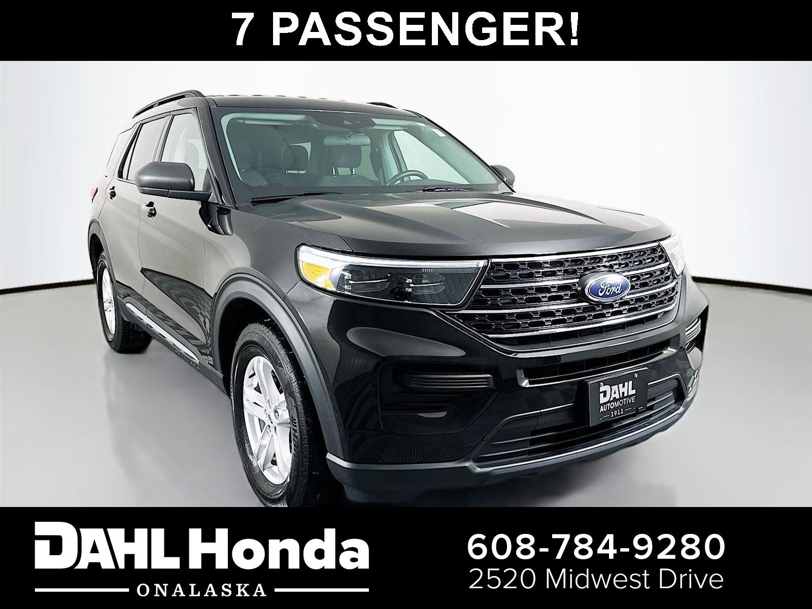 Used 2023 Ford Explorer XLT image 1