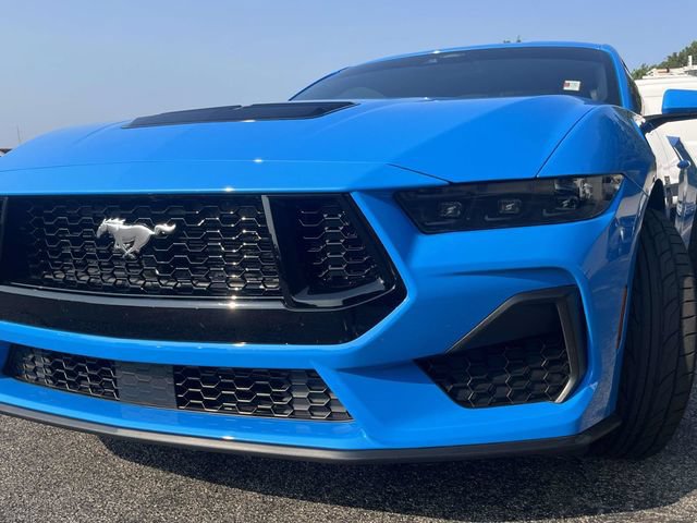 Certified 2025 Ford Mustang GT RWD image 12