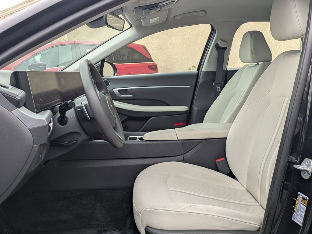 Used 2025 Hyundai Sonata SEL FWD image 18