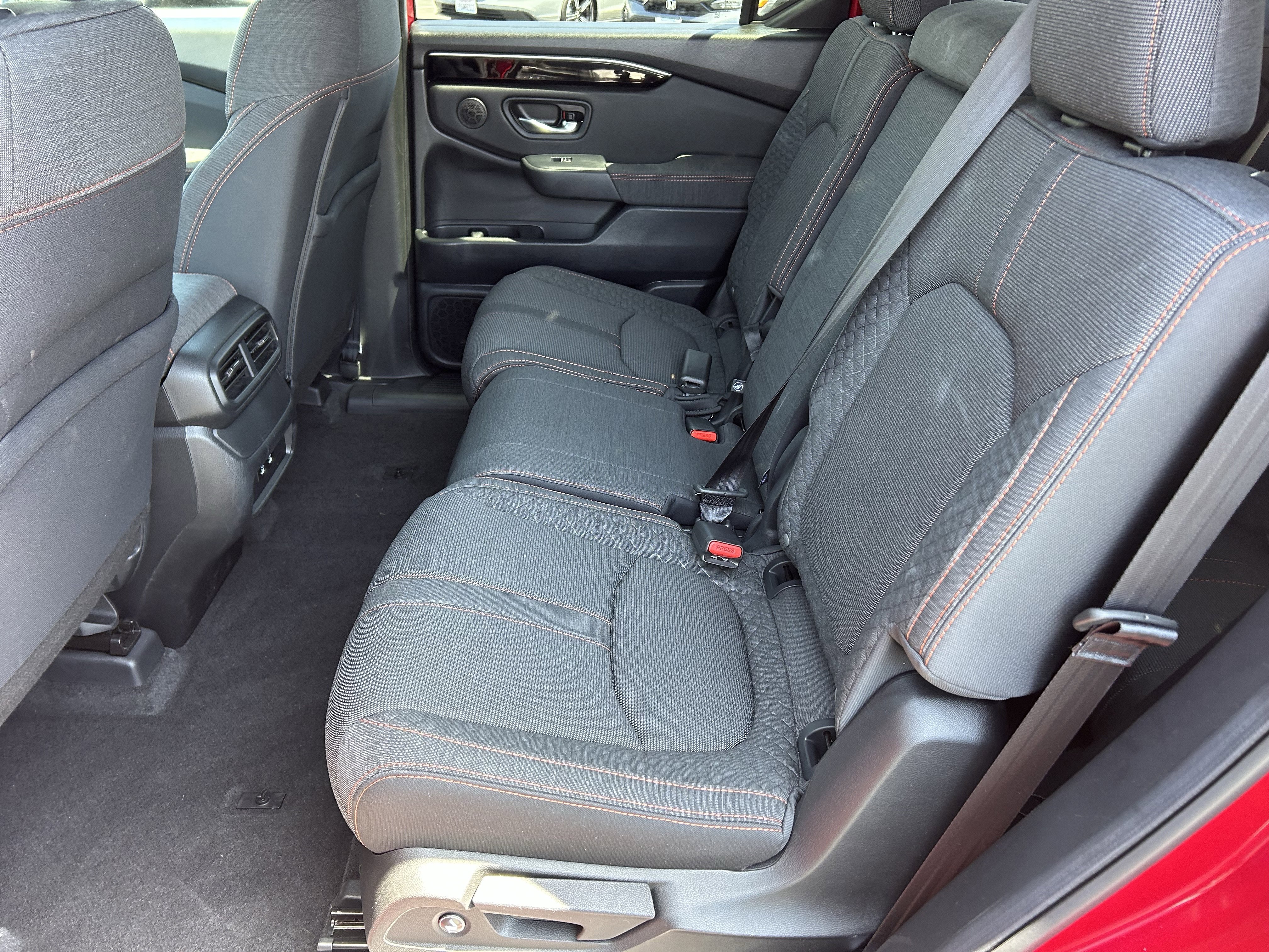 Used 2026 Honda Pilot Sport image 14