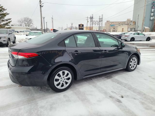 Used 2024 Toyota Corolla LE FWD image 6