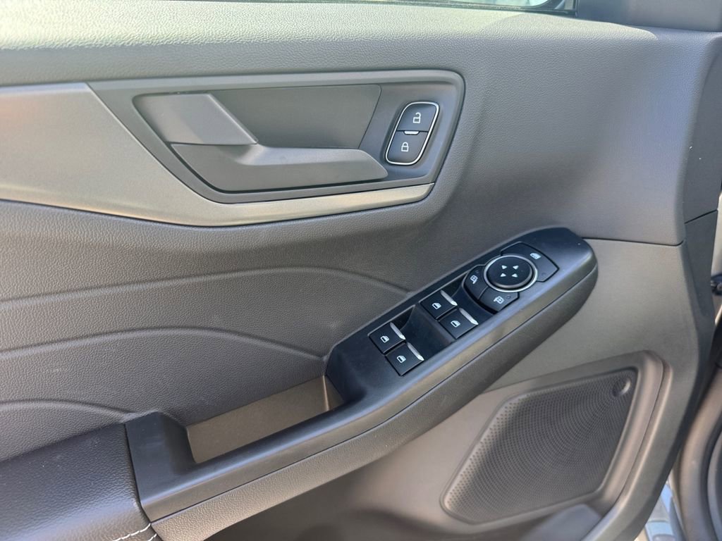 New 2026 Ford Escape Active image 23