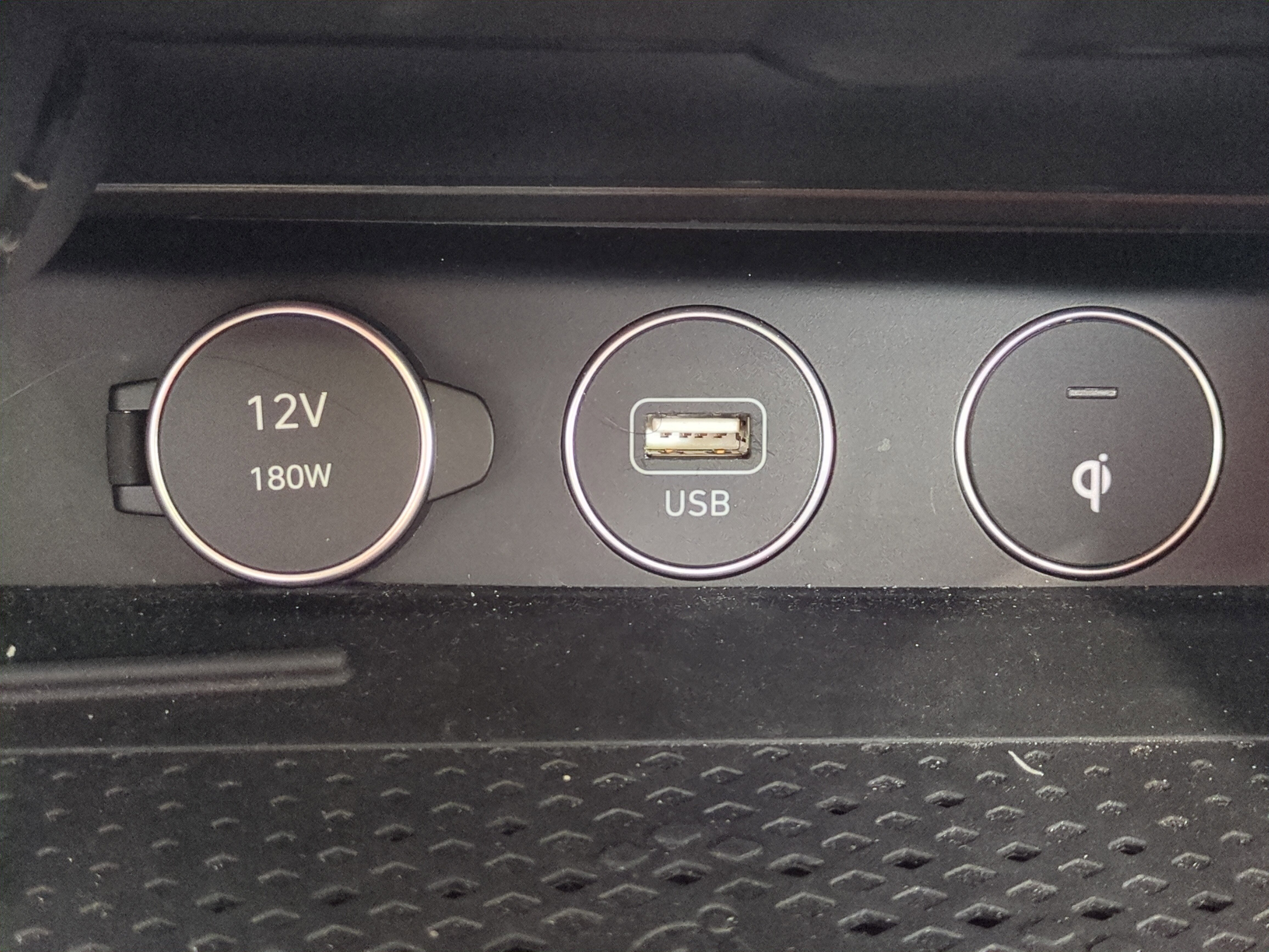 Used 2023 Genesis G70 2.0T w/ Sport Prestige Package image 23