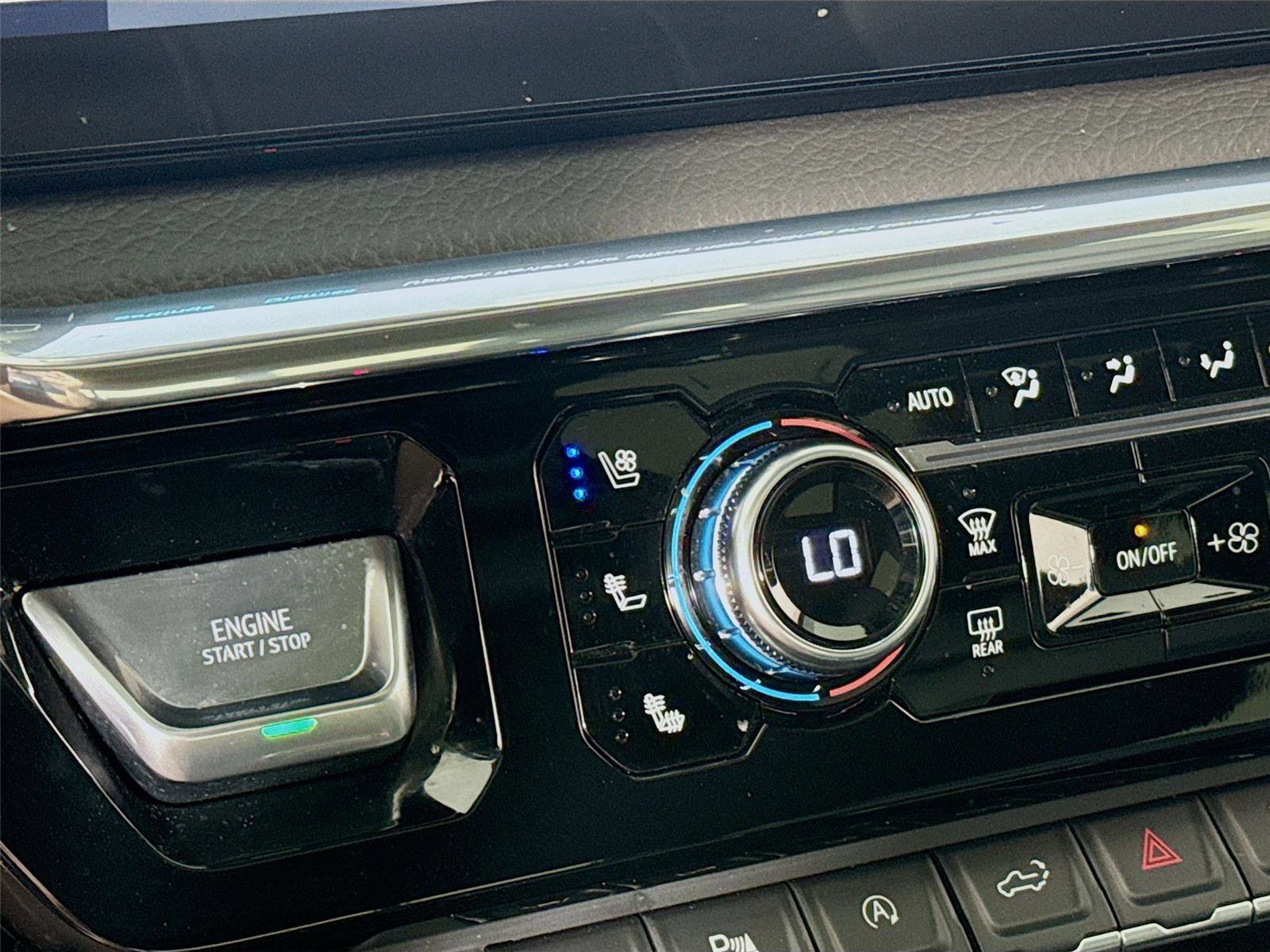 Used 2024 GMC Sierra 1500 Denali w/ Denali Reserve Package image 16