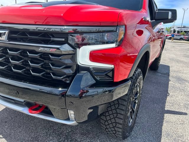 Used 2025 Chevrolet Silverado 1500 ZR2 AWD/4WD image 9