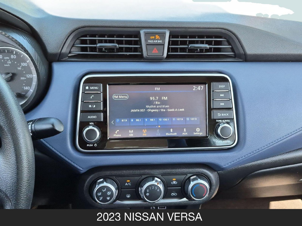 Used 2023 Nissan Versa SV w/ Electronics Package FWD image 25