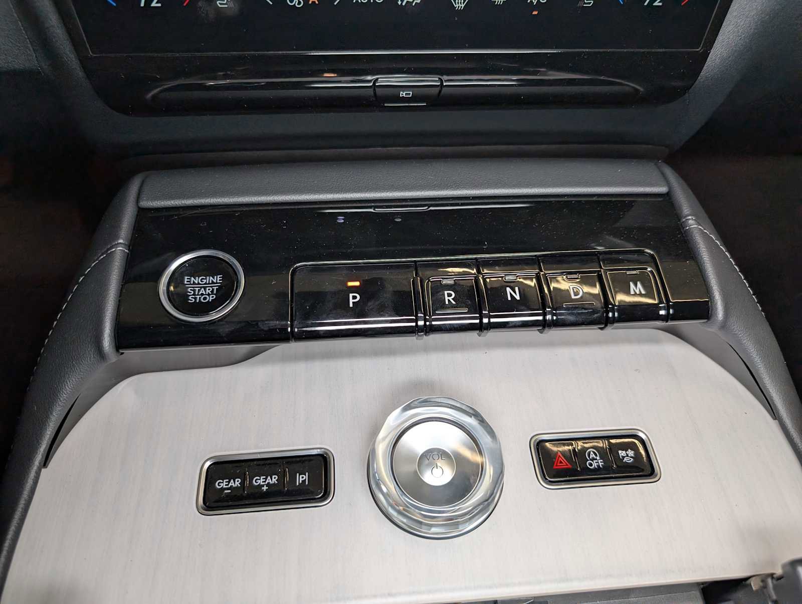New 2025 Lincoln Navigator Reserve w/ Jet Appearance Package image 24