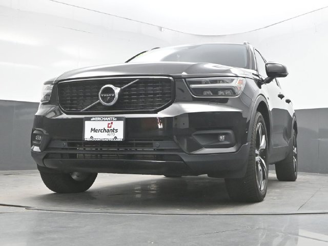 Used 2019 Volvo XC40 T5 R-Design AWD/4WD image 28
