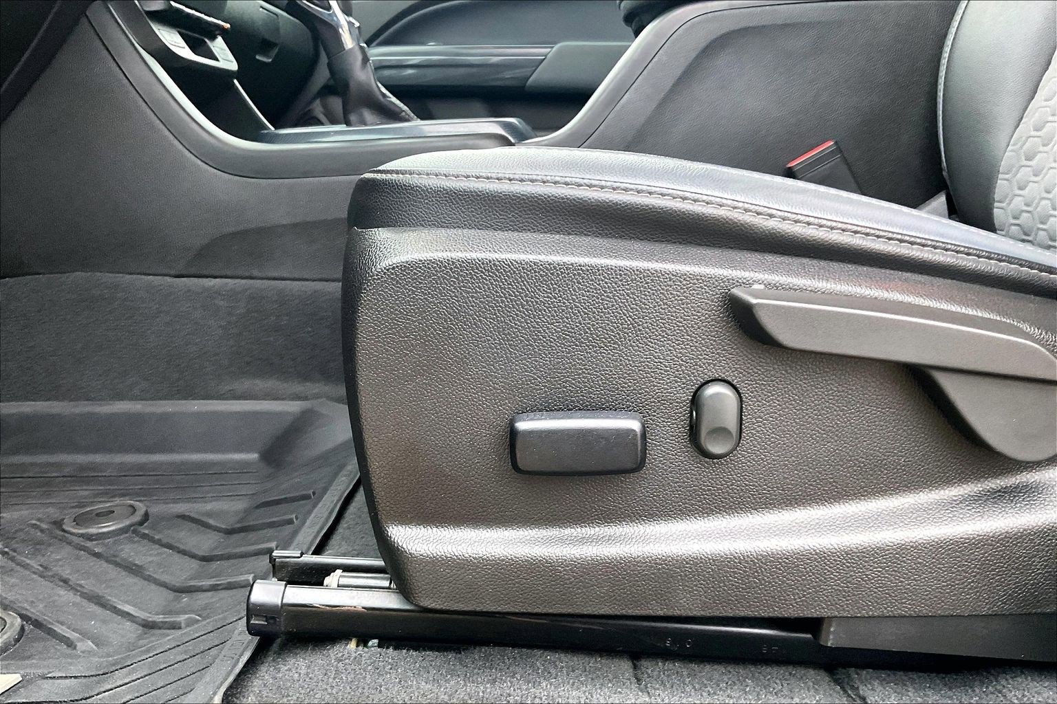 Used 2022 Chevrolet Colorado Z71 image 16