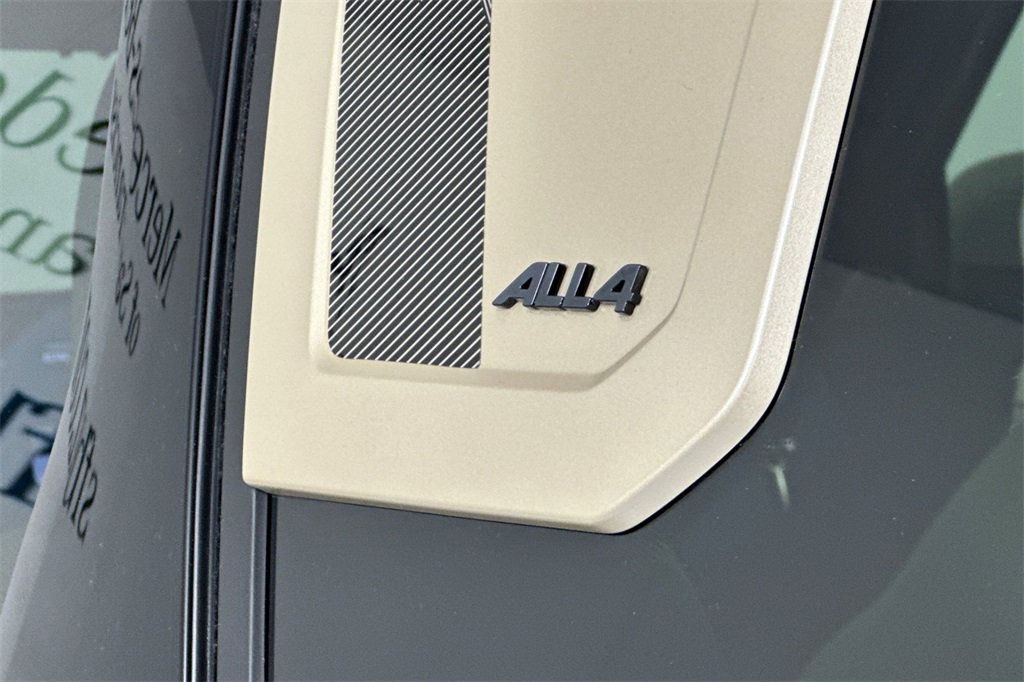 Used 2025 MINI Cooper Countryman SE AWD/4WD image 32