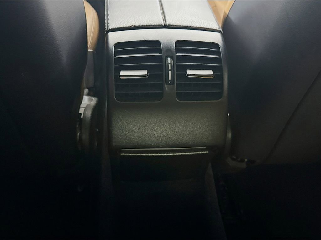 Used 2014 Mercedes-Benz E 350 Coupe image 27