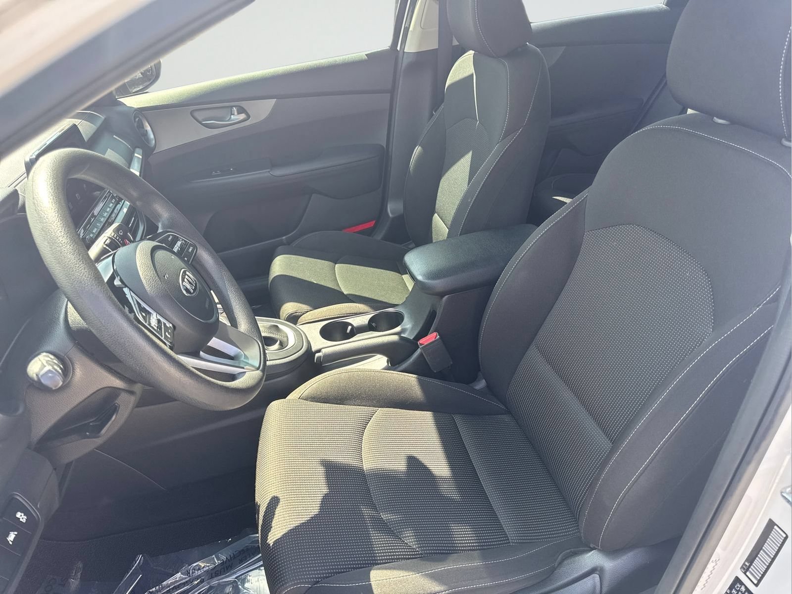 Used 2021 Kia Forte LXS FWD image 28