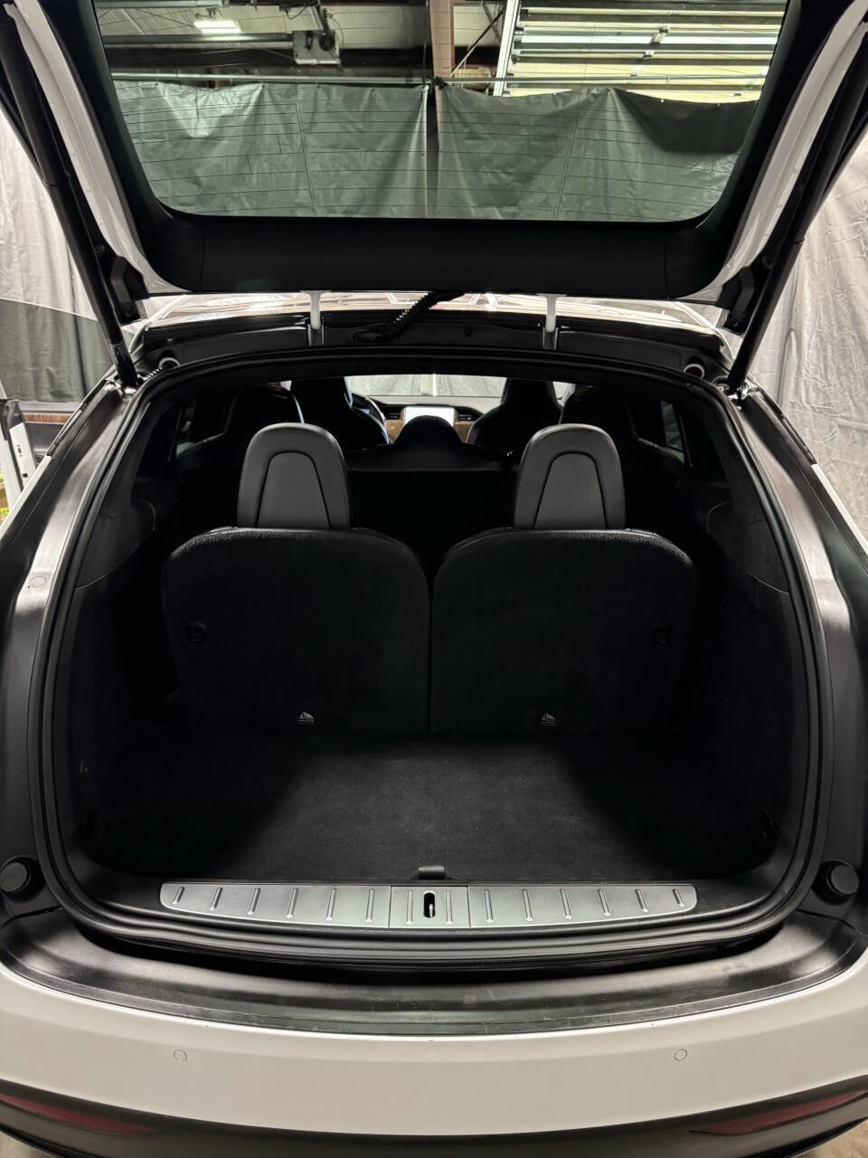 Used 2019 Tesla Model X Performance image 14
