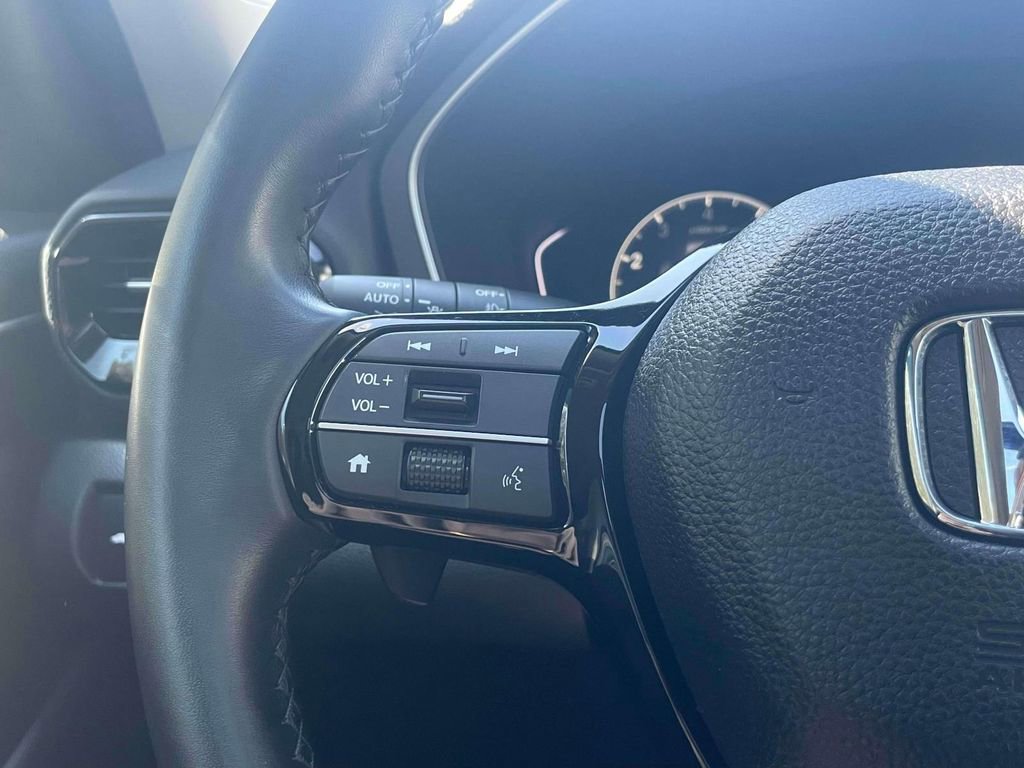 Certified 2024 Honda Pilot Touring image 21