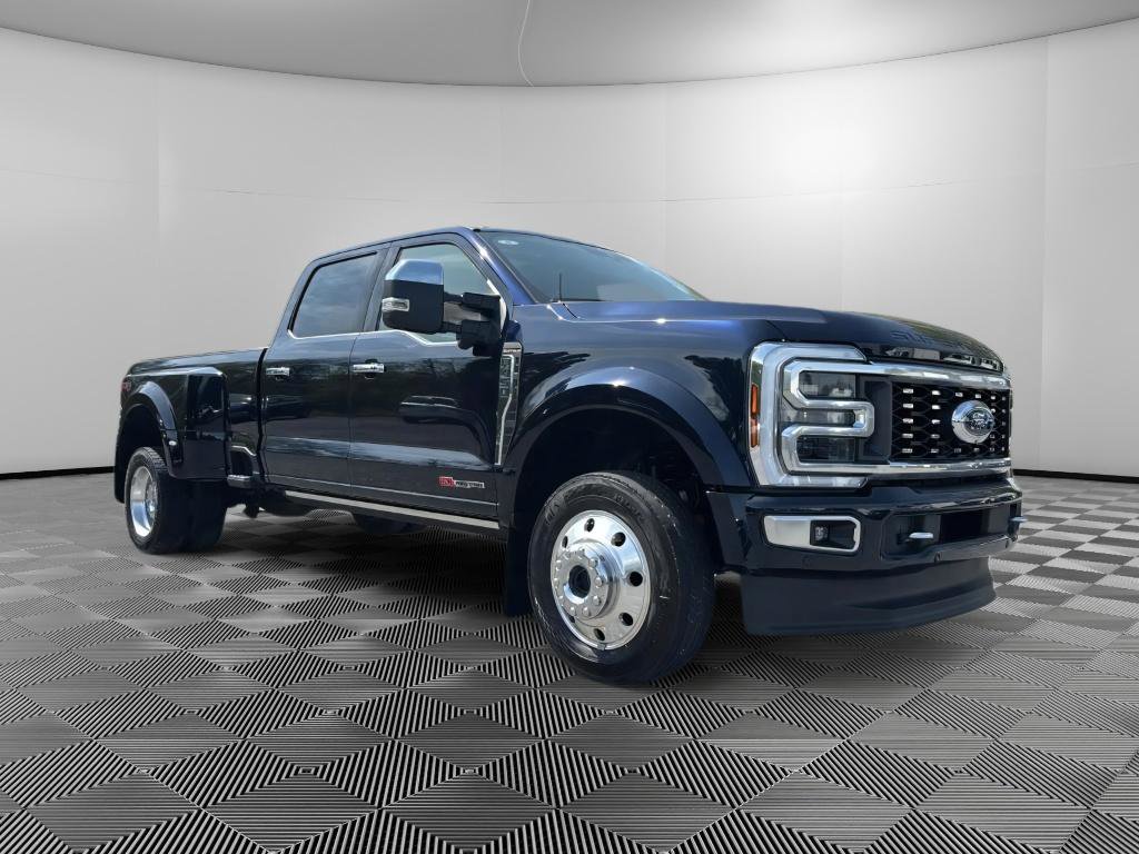 Used 2024 Ford F450 Platinum w/ FX4 Off-Road Package image 2