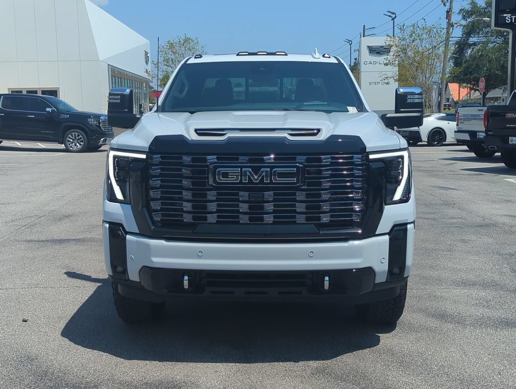 Used 2026 GMC Sierra 3500 Denali Ultimate AWD/4WD image 9