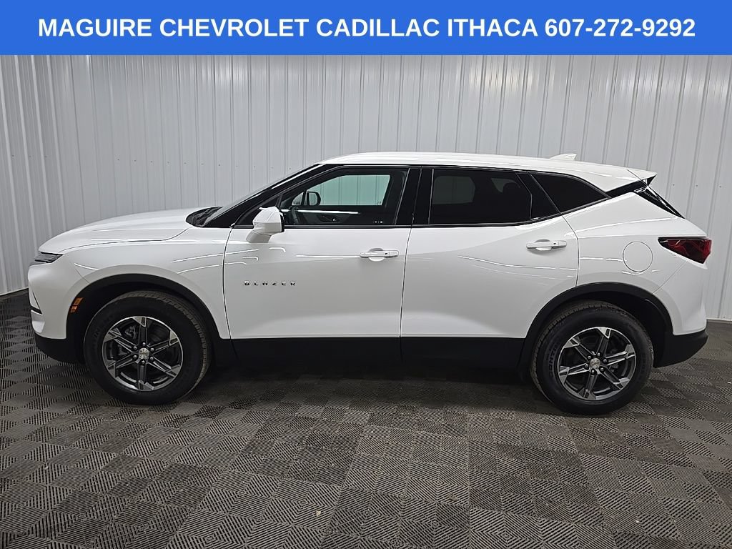 Used 2023 Chevrolet Blazer LT w/ LPO, Cargo Package AWD/4WD image 5