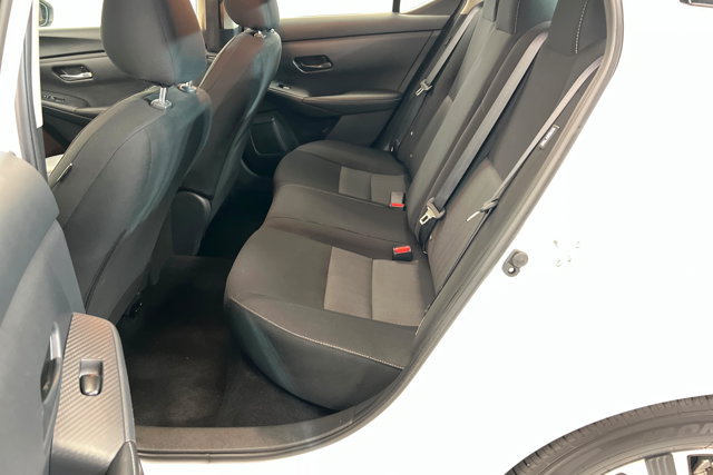 Used 2025 Nissan Sentra SV FWD image 22