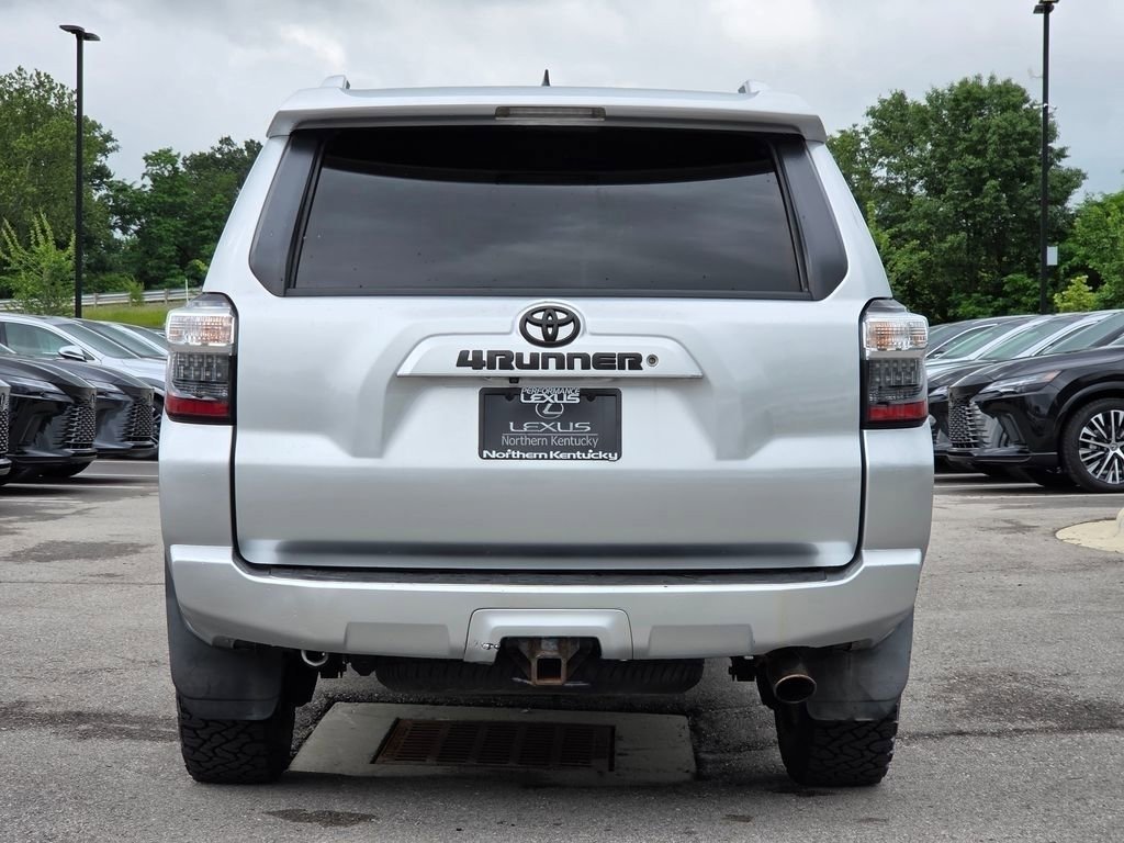 Used 2016 Toyota 4Runner SR5 Premium AWD/4WD image 28