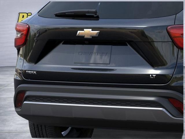New 2026 Chevrolet Trax LT FWD image 14