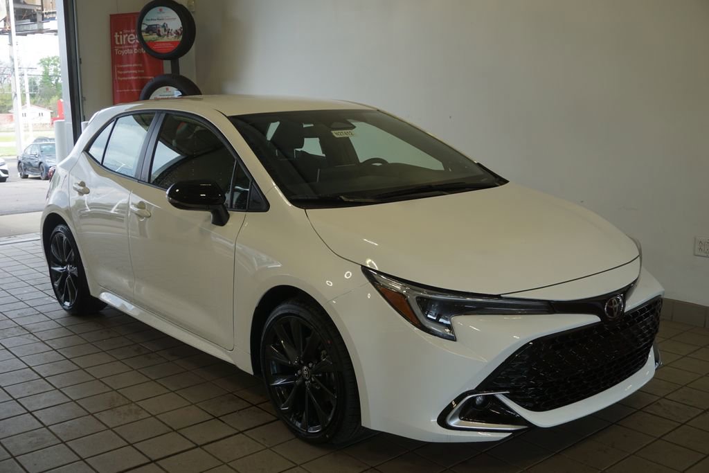 New 2026 Toyota Corolla XSE image 2