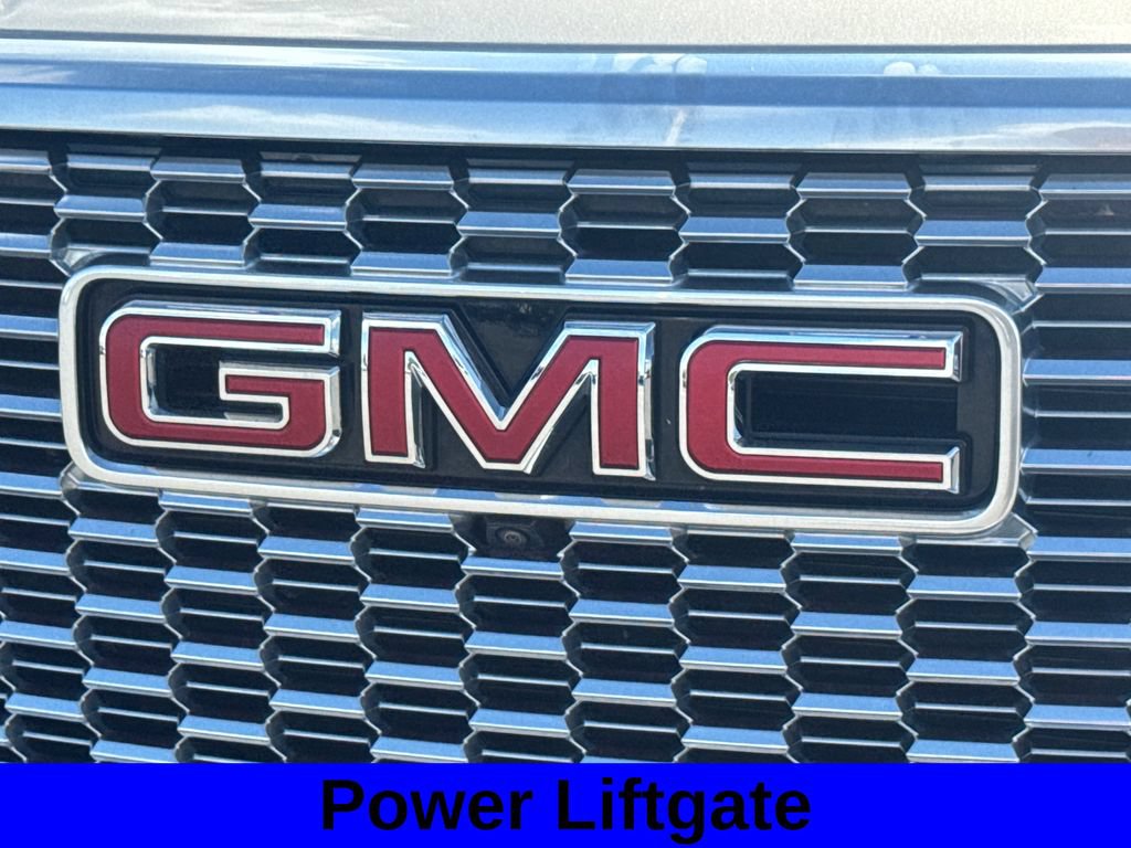 Used 2024 GMC Yukon XL Denali w/ Advanced Technology Package AWD/4WD image 16