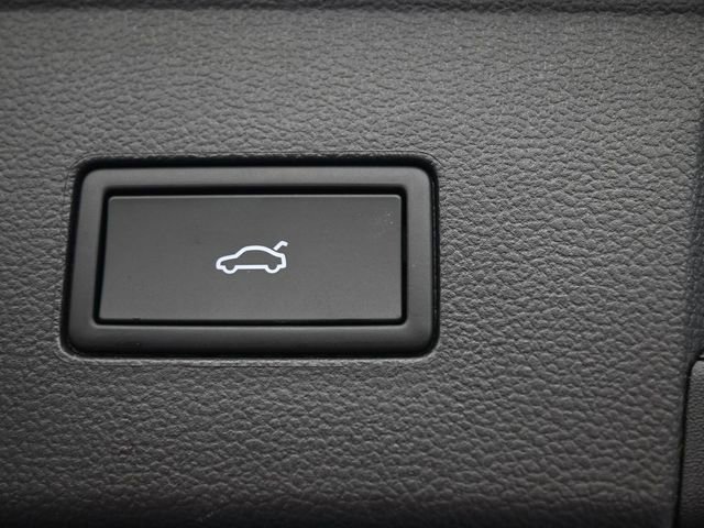 New 2026 Volkswagen Atlas SE image 12