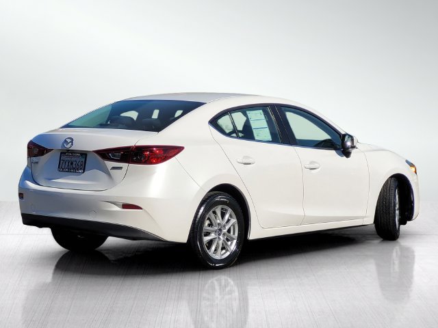 Used 2017 MAZDA MAZDA3 Sport w/ Preferred Equipment Package FWD image 4
