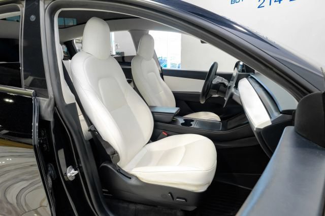 Used 2022 Tesla Model Y Performance AWD/4WD image 38