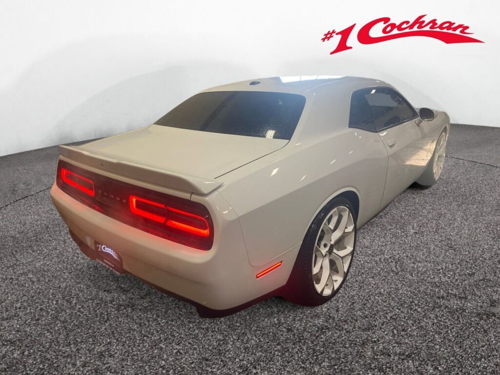 Used 2019 Dodge Challenger R/T image 21
