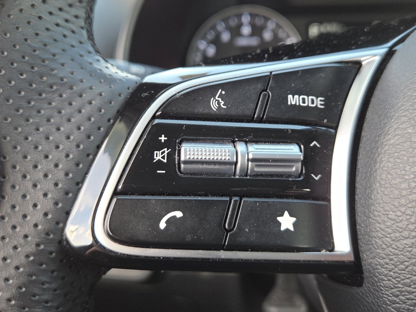 Used 2024 Kia Forte GT-Line image 32