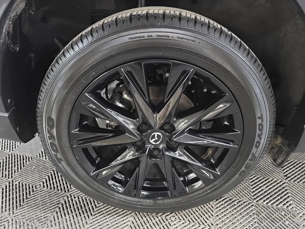 Used 2023 MAZDA CX-5 Carbon Edition image 14
