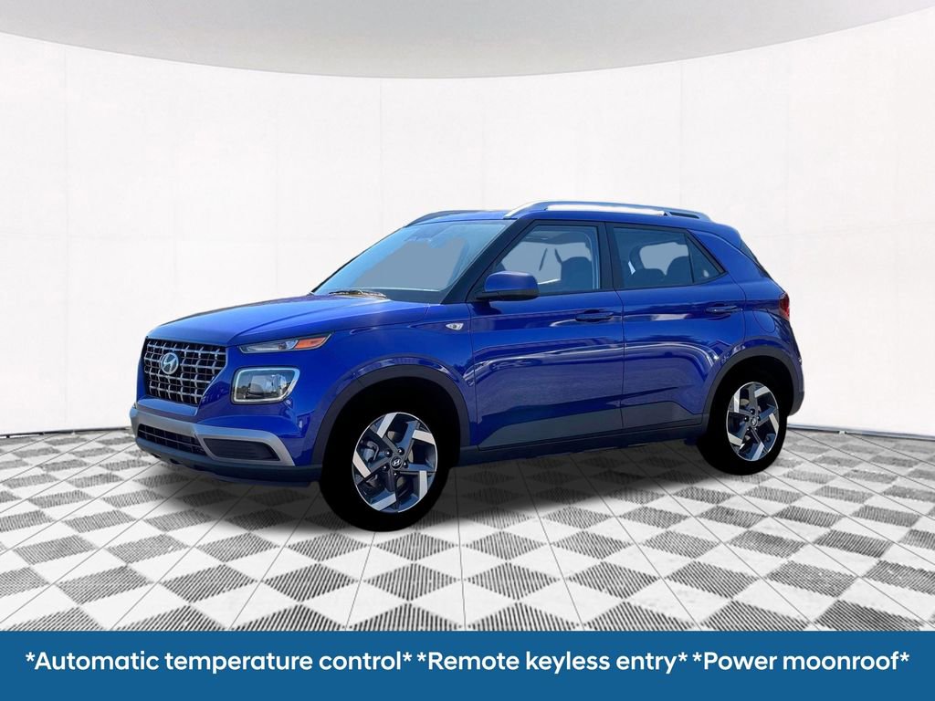 New 2026 Hyundai Venue SEL FWD image 2