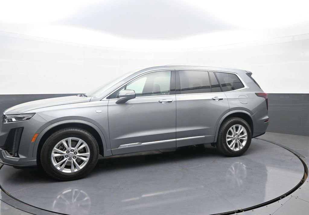 Used 2023 Cadillac XT6 Luxury FWD image 4
