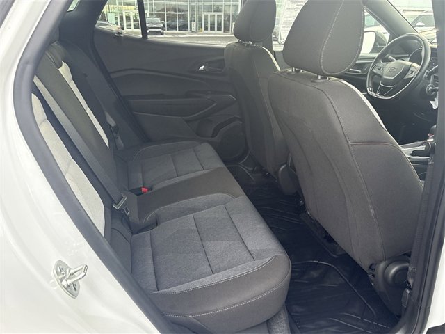 Certified 2024 Chevrolet Trax RS w/ Driver Confidence Package image 24