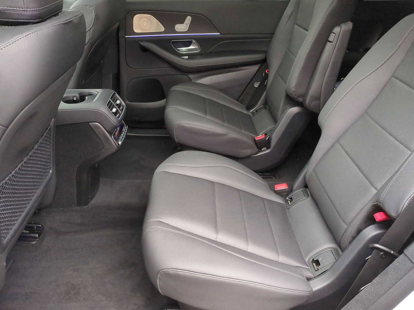 Used 2025 Mercedes-Benz GLS 450 4MATIC image 21