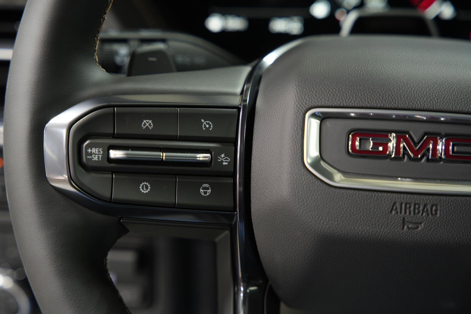 New 2026 GMC Yukon XL AT4 w/ AT4 Premium Plus Package AWD/4WD image 42