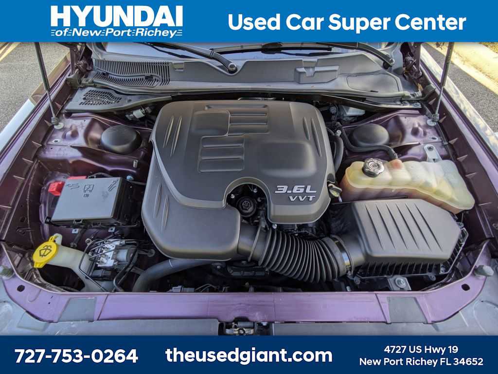 Used 2022 Dodge Challenger SXT RWD image 12