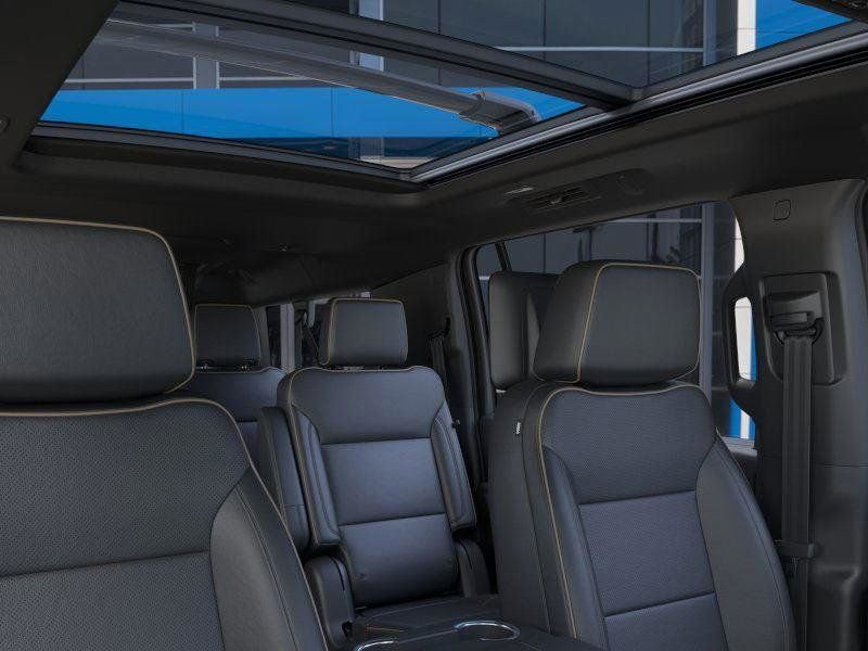 New 2026 Chevrolet Suburban Premier image 25