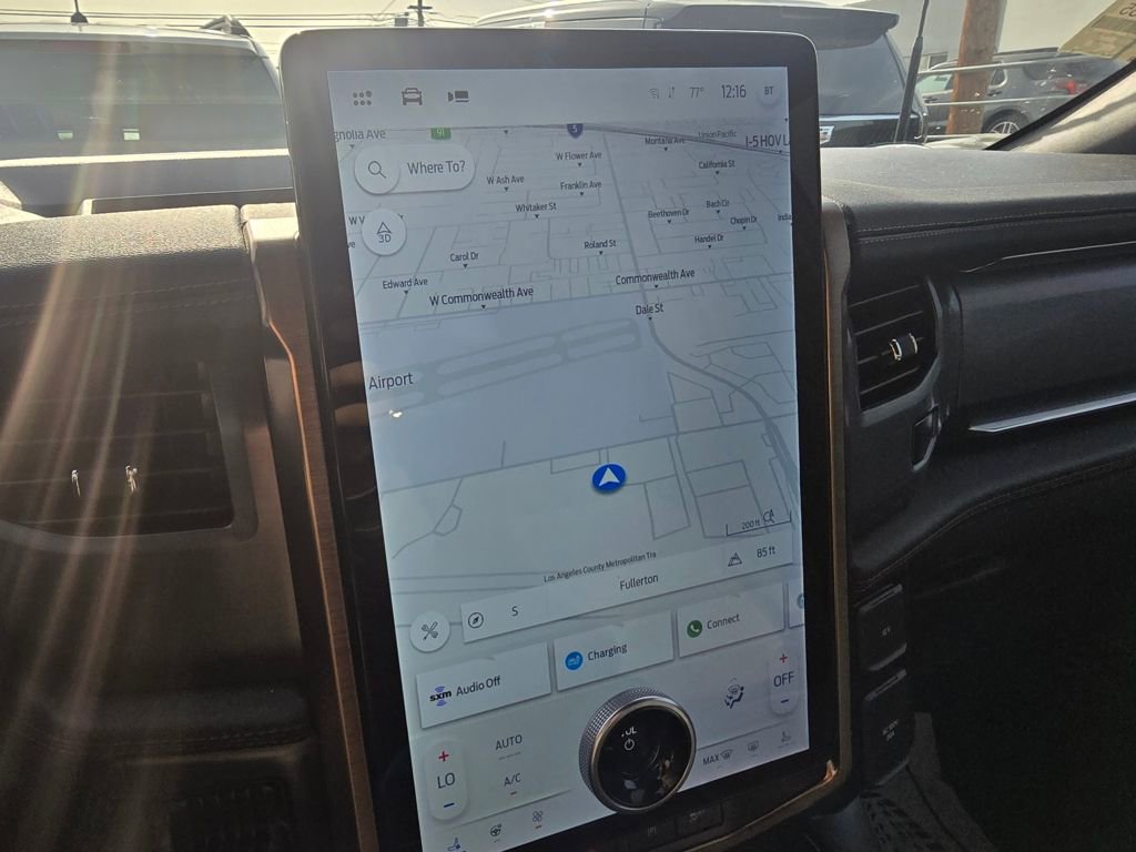 Used 2022 Ford F150 Lightning Lariat image 10