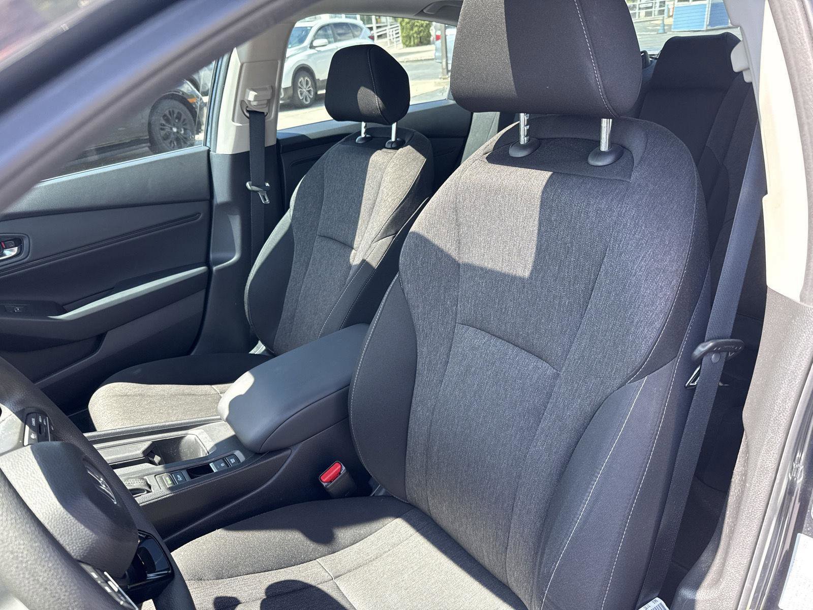 Used 2023 Honda Accord EX image 14