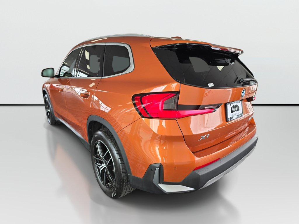 Used 2023 BMW X1 xDrive28i w/ Premium Package AWD/4WD image 3