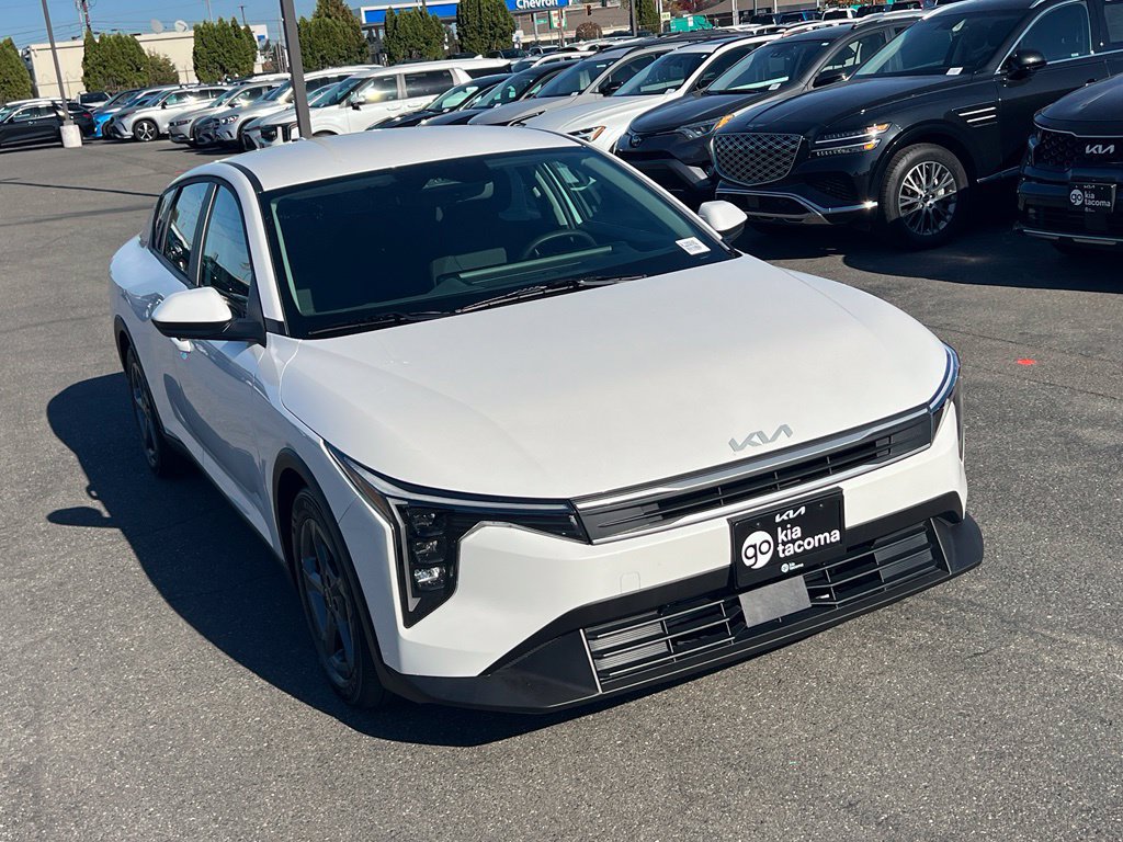 Certified 2025 Kia K4 FWD image 7