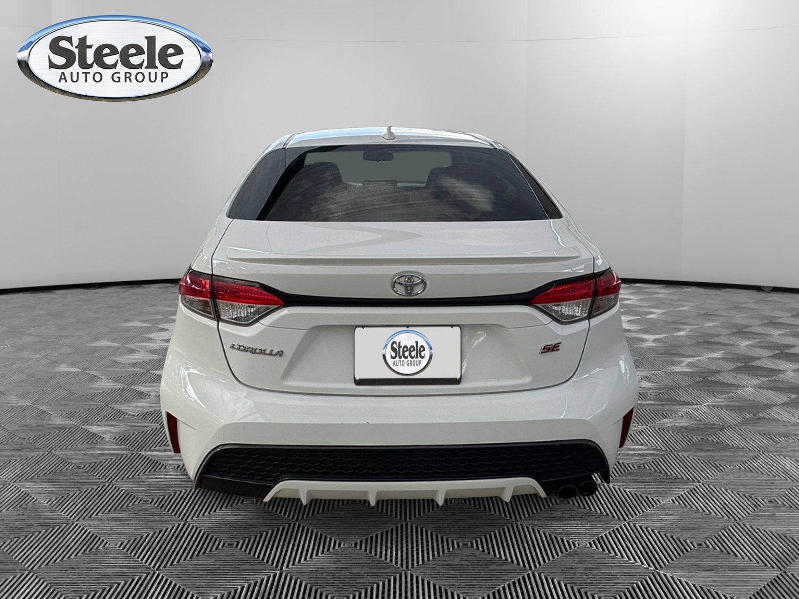Used 2020 Toyota Corolla SE FWD image 4