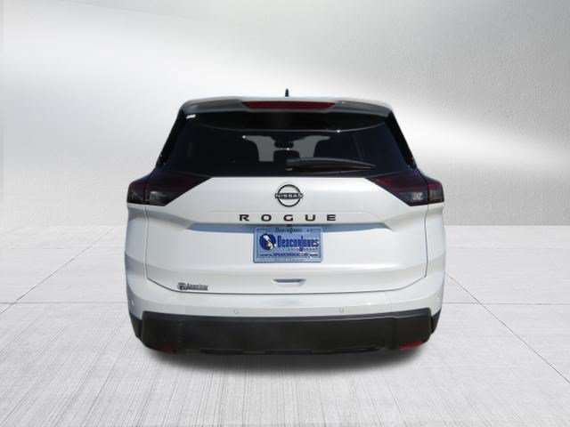 New 2026 Nissan Rogue Dark Armor FWD image 4